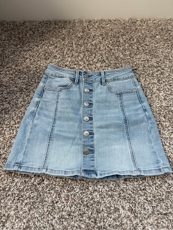 American Eagle Outfitters Dresses & Skirts - American Eagle Outfitters Light Wash Denim  Jean Skirt Size 00